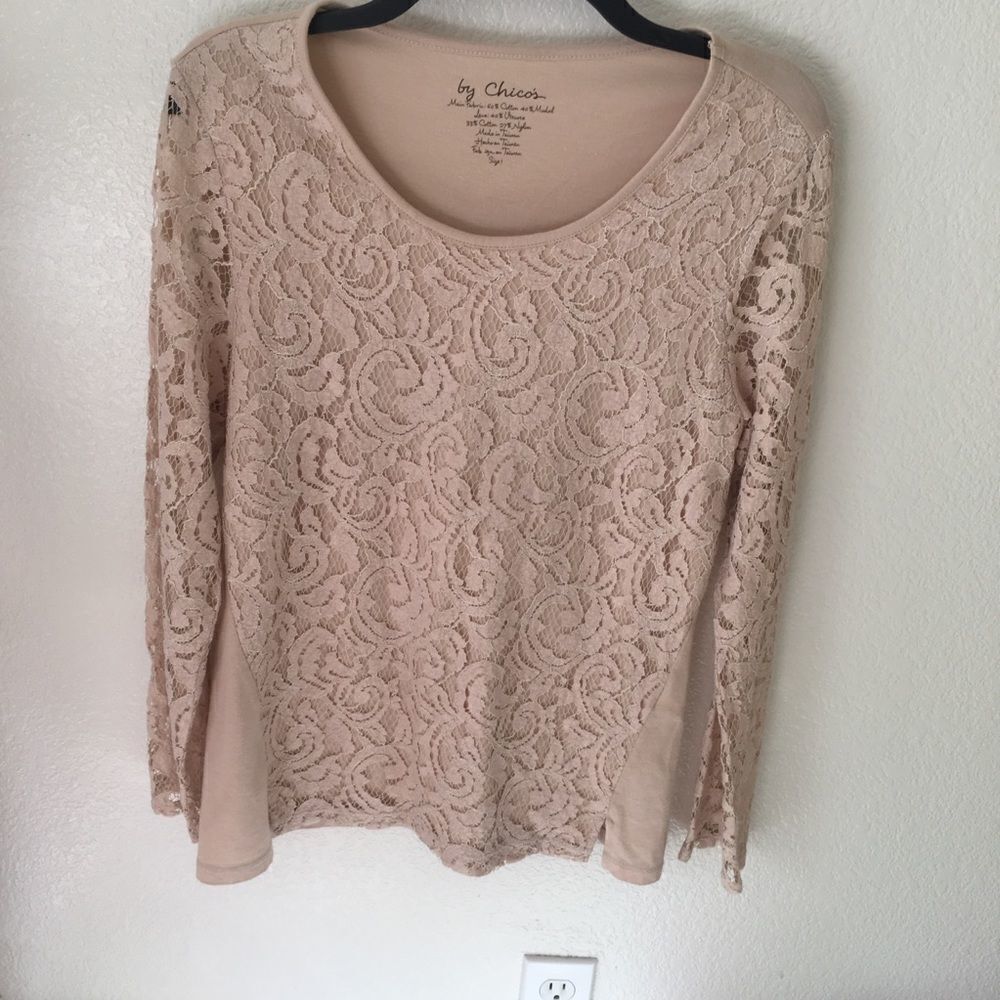 By Chico’s floral laced sleeve top size 1 EUC